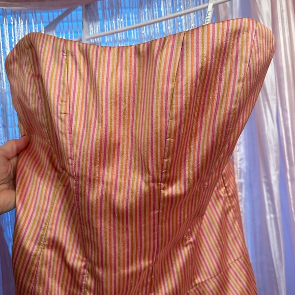 Nicole Miller - Picture 3 of 6